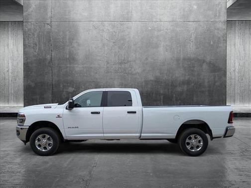 2025 RAM 3500 Big Horn Crew Cab 4x4 8' Box