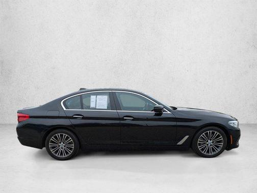 Black Sapphire Metallic 2018 BMW 530 xDrive