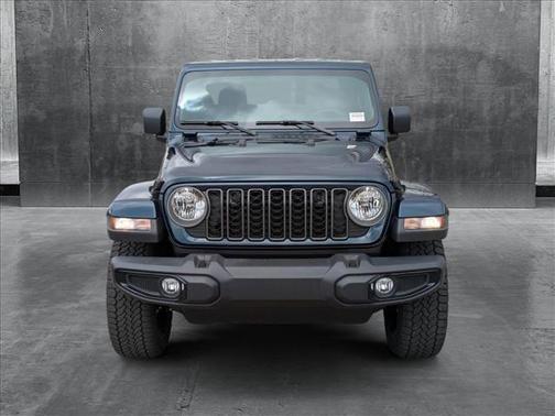 2025 Jeep Gladiator Nighthawk