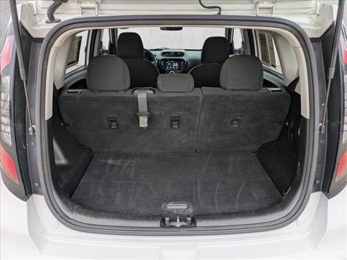 Clear White 2018 Kia Soul Base