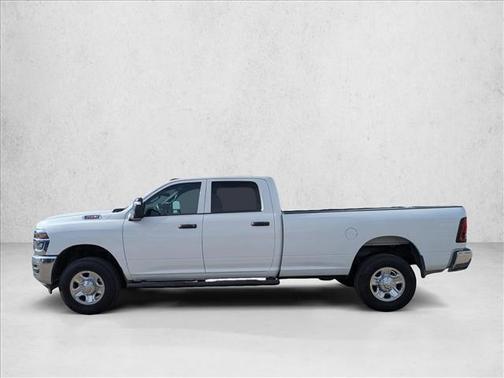 2026 RAM 2500 Tradesman Crew Cab 4x4 8' Box