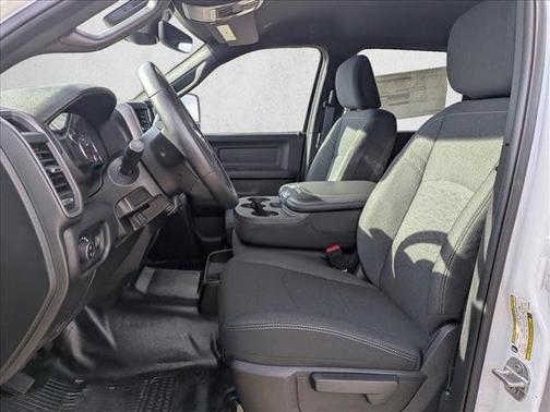 2026 RAM 2500 Tradesman Crew Cab 4x4 8' Box