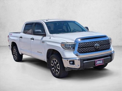 Super White 2018 Toyota Tundra SR5