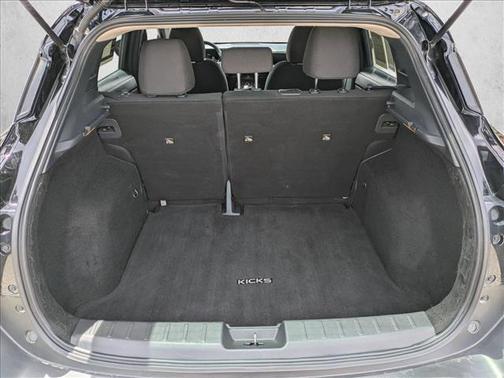 Super Black 2025 Nissan Kicks S