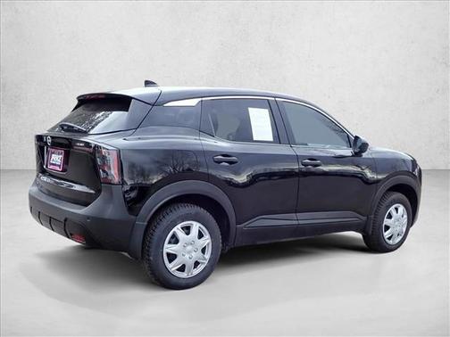 Super Black 2025 Nissan Kicks S