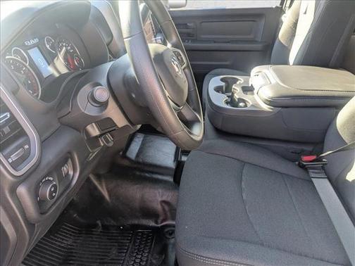 2025 RAM 2500 Tradesman Crew Cab 4x4 8' Box