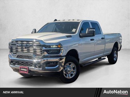 2025 RAM 2500 Tradesman Crew Cab 4x4 8' Box