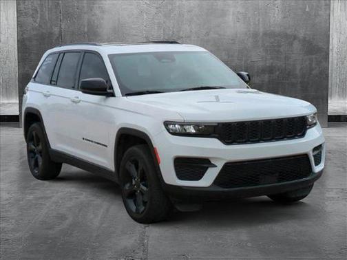 2023 Jeep Grand Cherokee Altitude