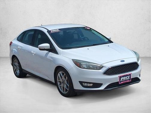 Oxford White 2015 Ford Focus SE