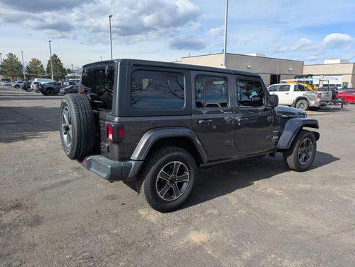 2023 Jeep Wrangler 4-Door Sahara 4x4