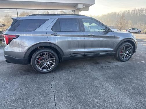 Gray Metallic 2026 Ford Explorer ST