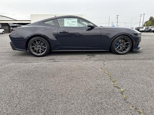 2025 Ford Mustang Dark Horse