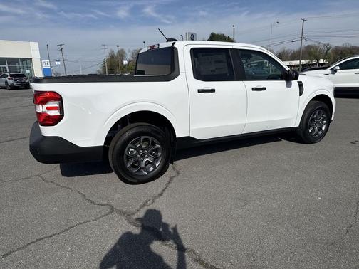 Oxford White 2026 Ford Maverick XLT
