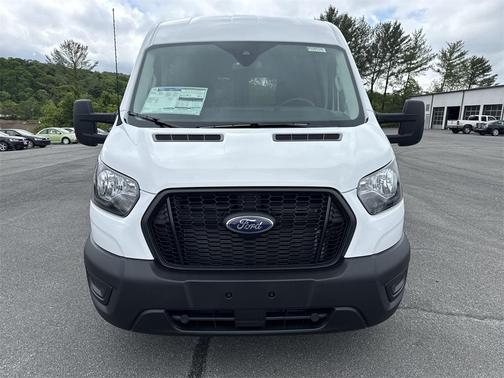 2025 Ford Transit-250 148 WB Medium Roof Cargo