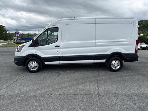 2025 Ford Transit-250 148 WB Medium Roof Cargo