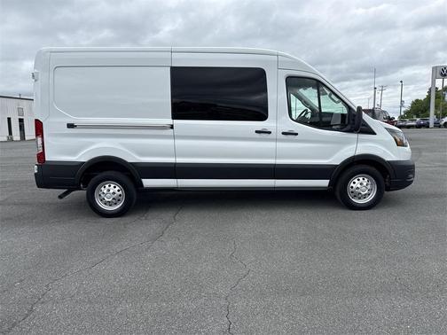 2025 Ford Transit-250 148 WB Medium Roof Cargo