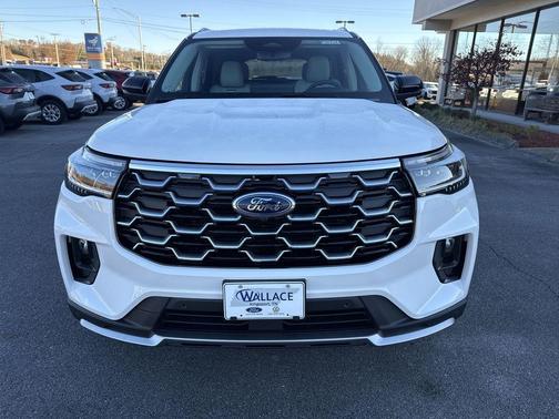 Star White 2026 Ford Explorer Platinum