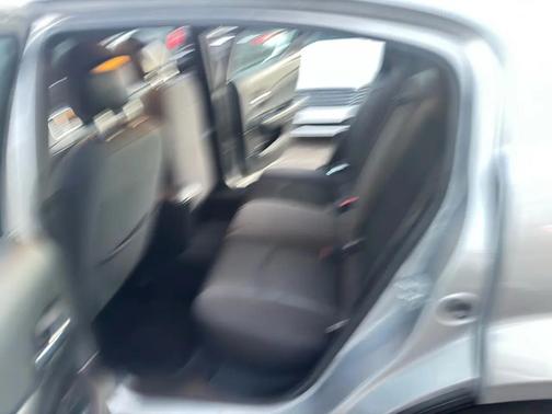 Billet Silver Metallic Clearcoat 2014 Dodge Charger SE