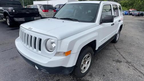 Bright White Clearcoat 2017 Jeep Patriot Sport