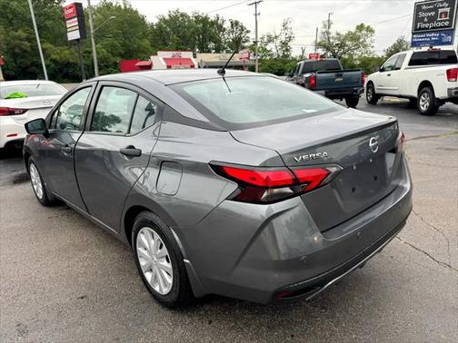 2021 Nissan Versa 1.6 S