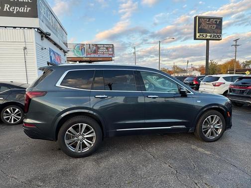2021 Cadillac XT6 Premium Luxury AWD