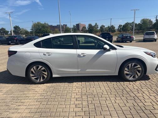 2025 Subaru Legacy 