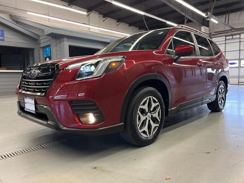 2022 Subaru Forester Premium