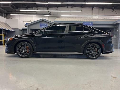 2025 Subaru WRX tS