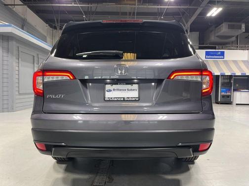 Modern Steel Metallic 2020 Honda Pilot LX