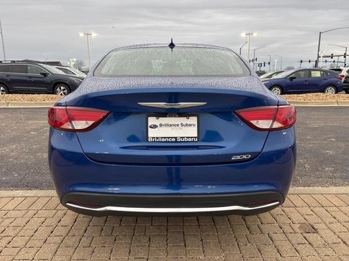 2017 Chrysler 200 Limited