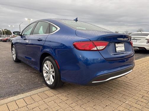2017 Chrysler 200 Limited