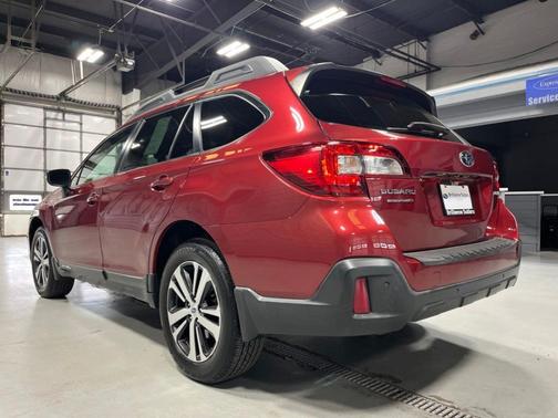 Crimson Red Pearl 2018 Subaru Outback 2.5i Limited