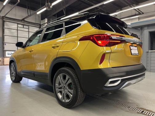 2022 Kia Seltos S