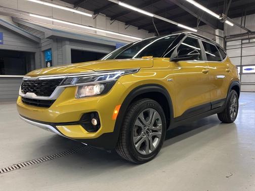 2022 Kia Seltos S