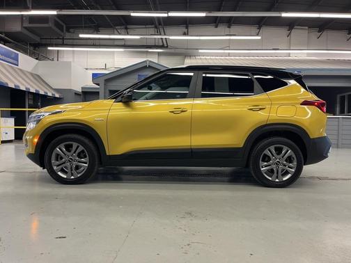 2022 Kia Seltos S