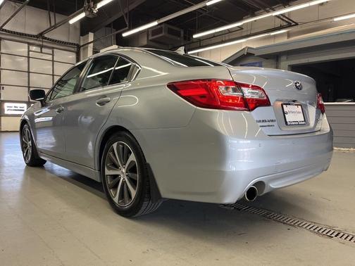 2017 Subaru Legacy 2.5i Limited