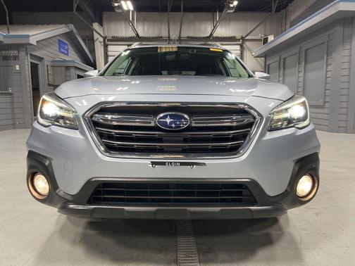 Ice Silver Metallic 2019 Subaru Outback 2.5i Limited