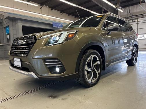 2023 Subaru Forester Touring