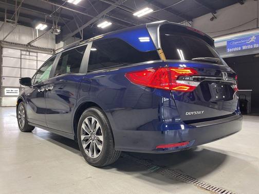 Obsidian Blue Pearl 2024 Honda Odyssey EX-L