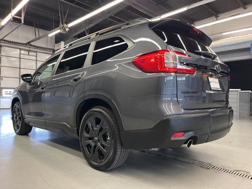 2025 Subaru Ascent Onyx Edition Touring
