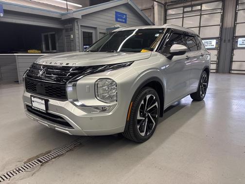 2024 Mitsubishi Outlander SEL