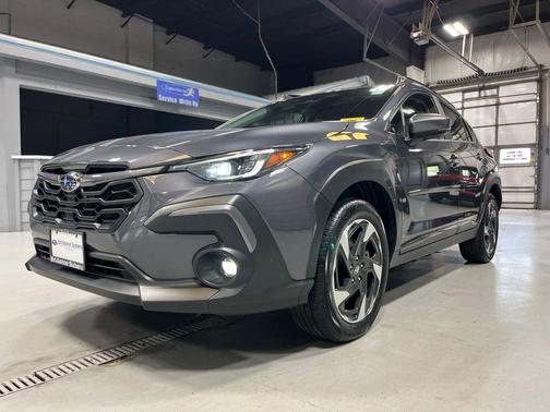 Magnetite Gray Metallic 2025 Subaru Crosstrek Limited