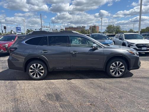 2025 Subaru Outback Touring XT