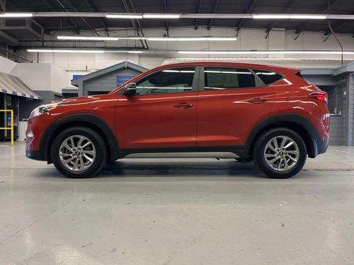 2017 Hyundai TUCSON SE Plus