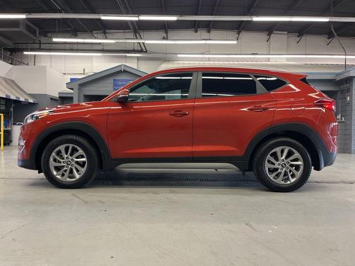 2017 Hyundai TUCSON SE Plus