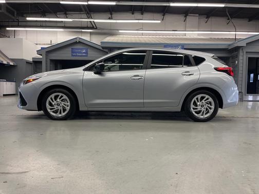 2025 Subaru Impreza Base