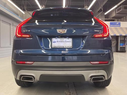 2021 Cadillac XT4 Premium Luxury