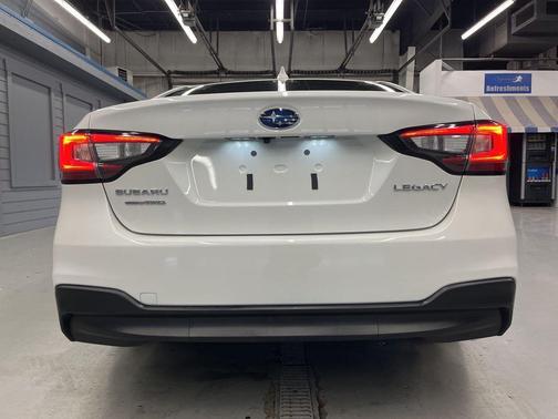 Crystal White Pearl 2025 Subaru Legacy Premium