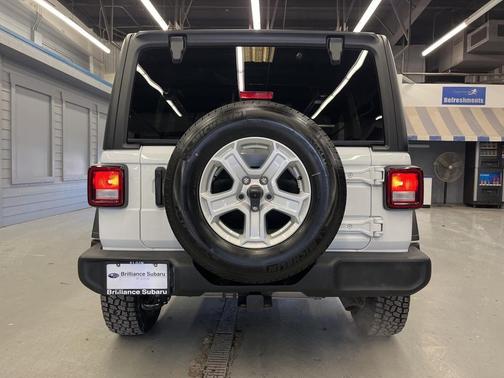 2023 Jeep Wrangler Sport