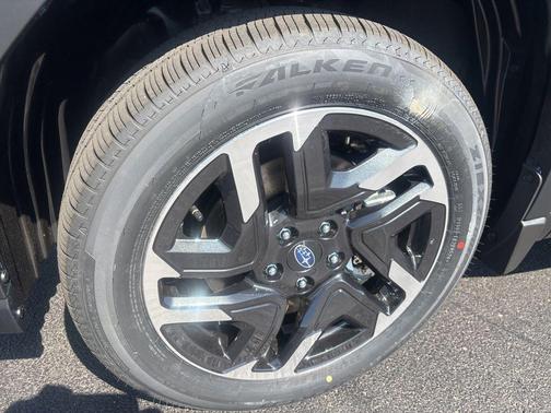 Crystal Black 2026 Subaru Forester Premium